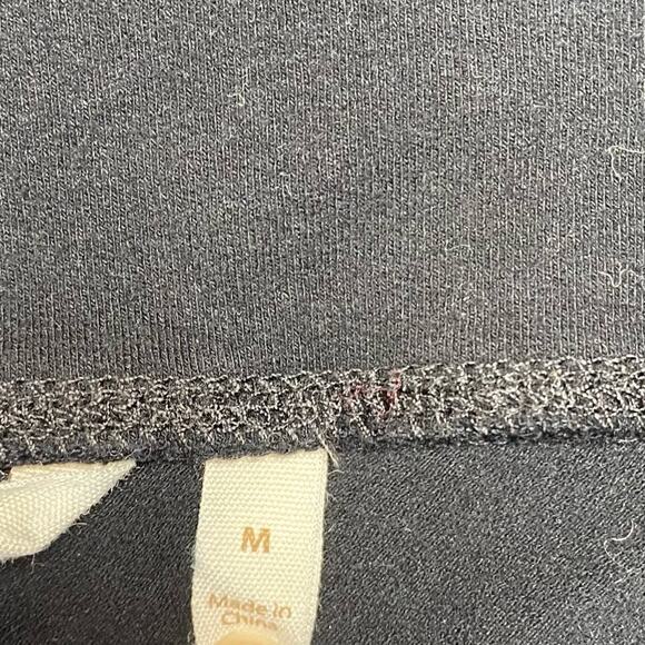 Soft Surroundings Woman’s Leggings Cropped Medium Black - Picture 3 of 7